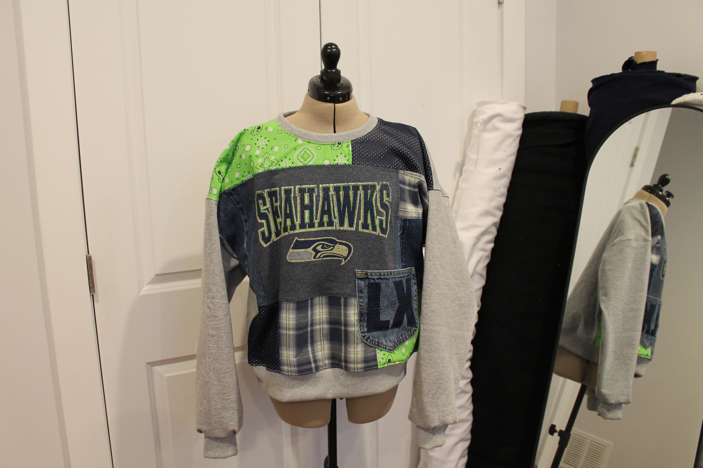 Seahawks Super Bowl Bandana x Plaid Patchwork Crew Neck