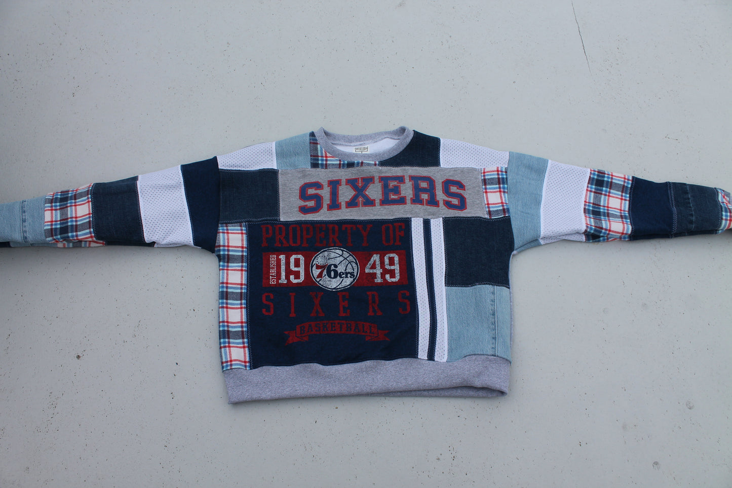 Sixers patchwork crew neck